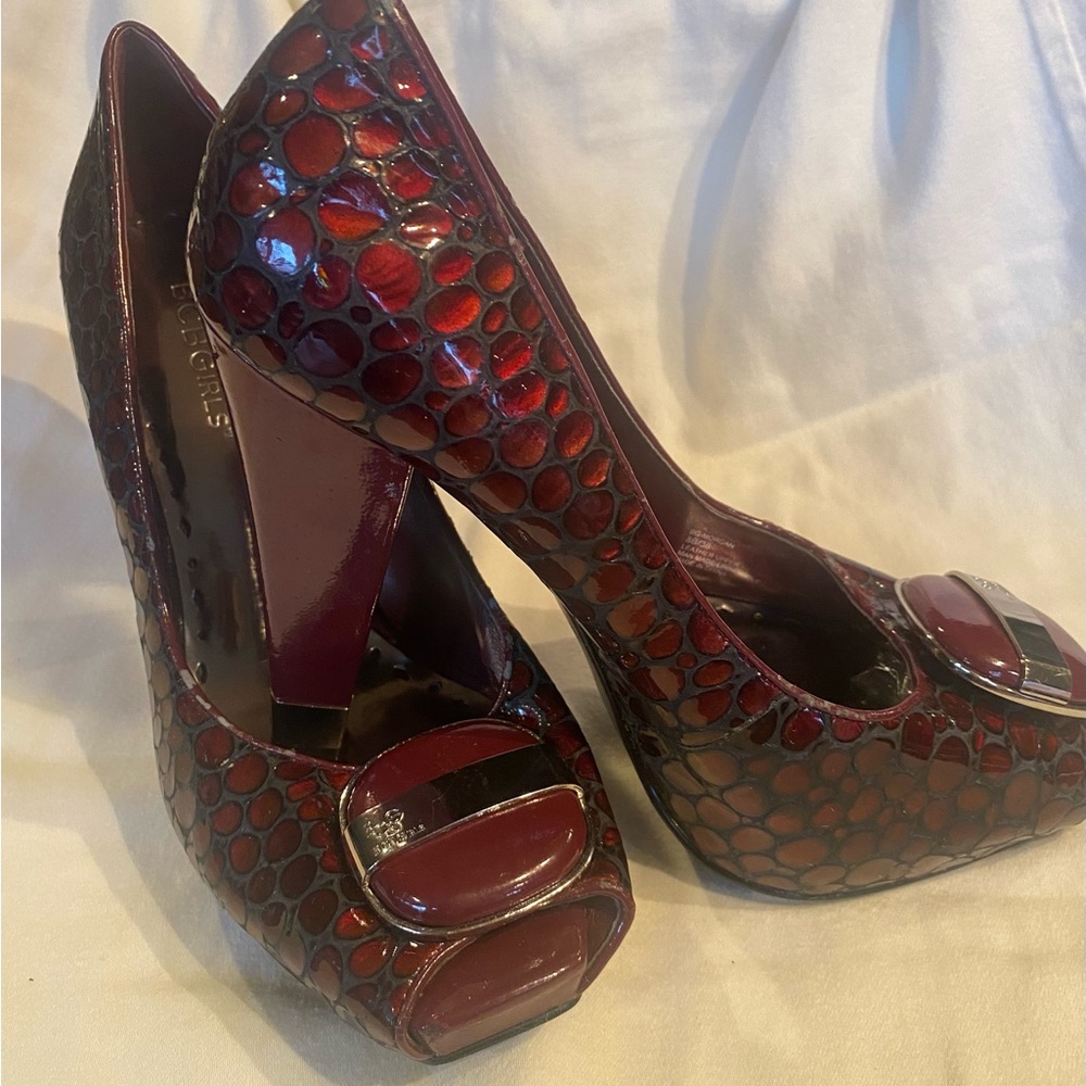 BCBGirls snake skin red tone! Worn 6x’s? 8b euro 38